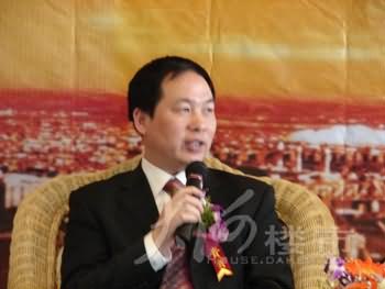 上海中凯企业集团总裁杨益华在2006中部地产诚信论坛上发言